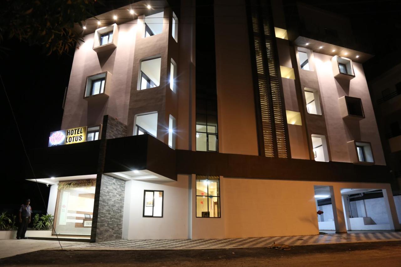 Hotel Lotus Chandrapur Buitenkant foto